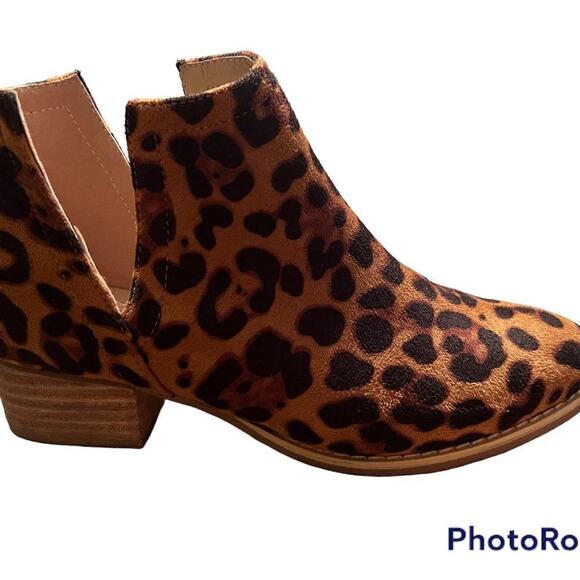A Ryder Girl booties animal print faux suede ankle boots pull on low heel Sz 7 - Picture 1 of 6